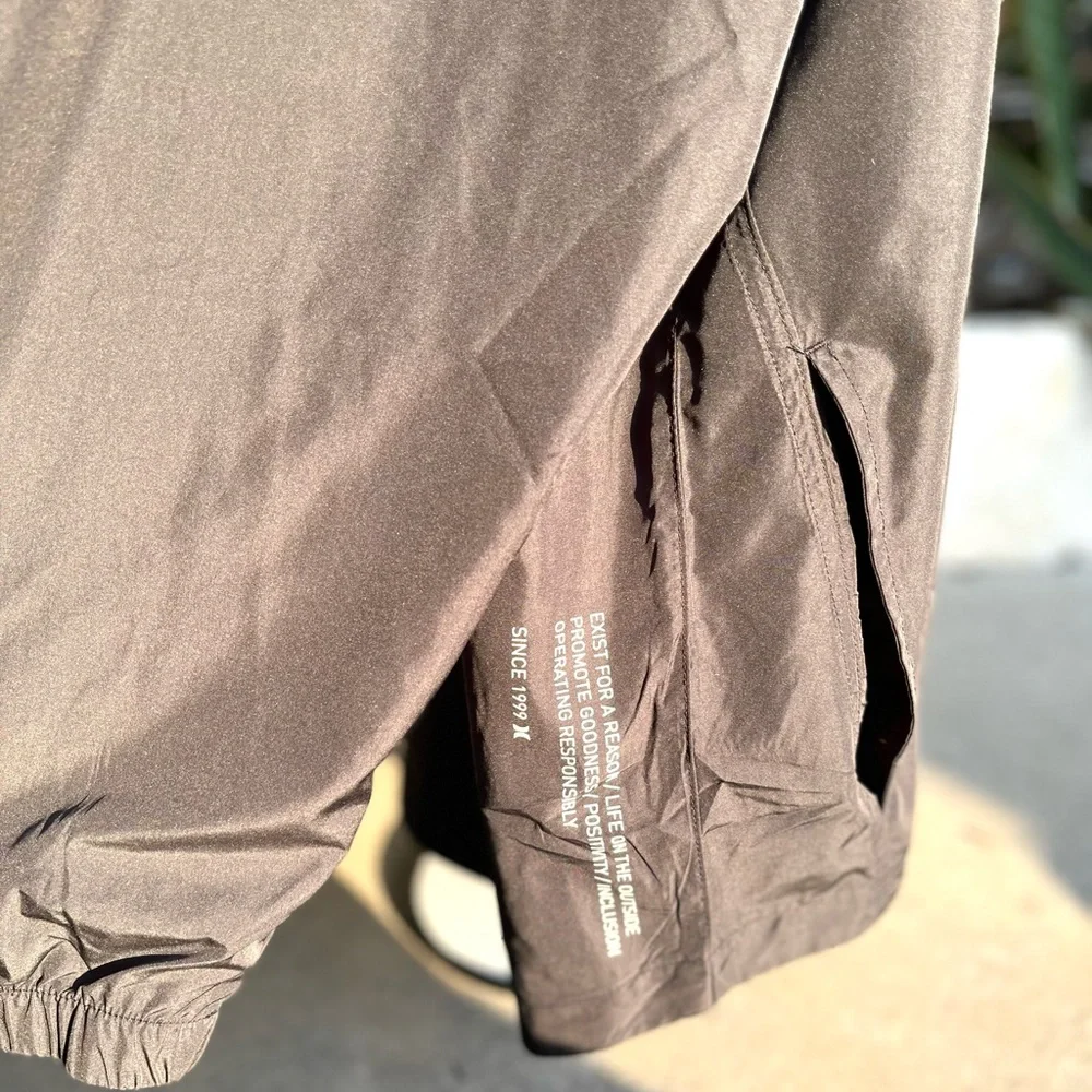 Hurley Lightweight Activewear Jacket - Picture 8 of 16